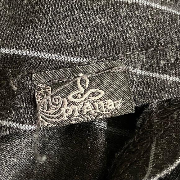 Prana Lightweight Blue Gray Striped Long Sleeve Layering Travel Top 4543 - Picture 6 of 6